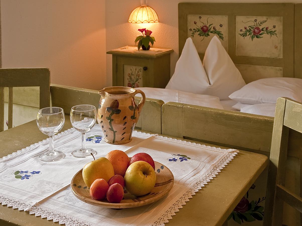 Hotel Bad Winkel 캄포투레스 외부 사진