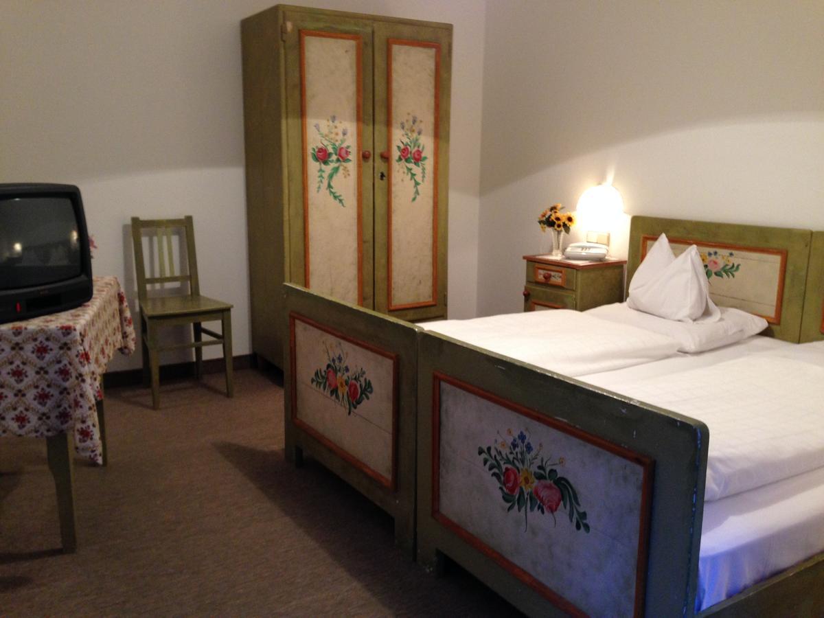 Hotel Bad Winkel 캄포투레스 외부 사진